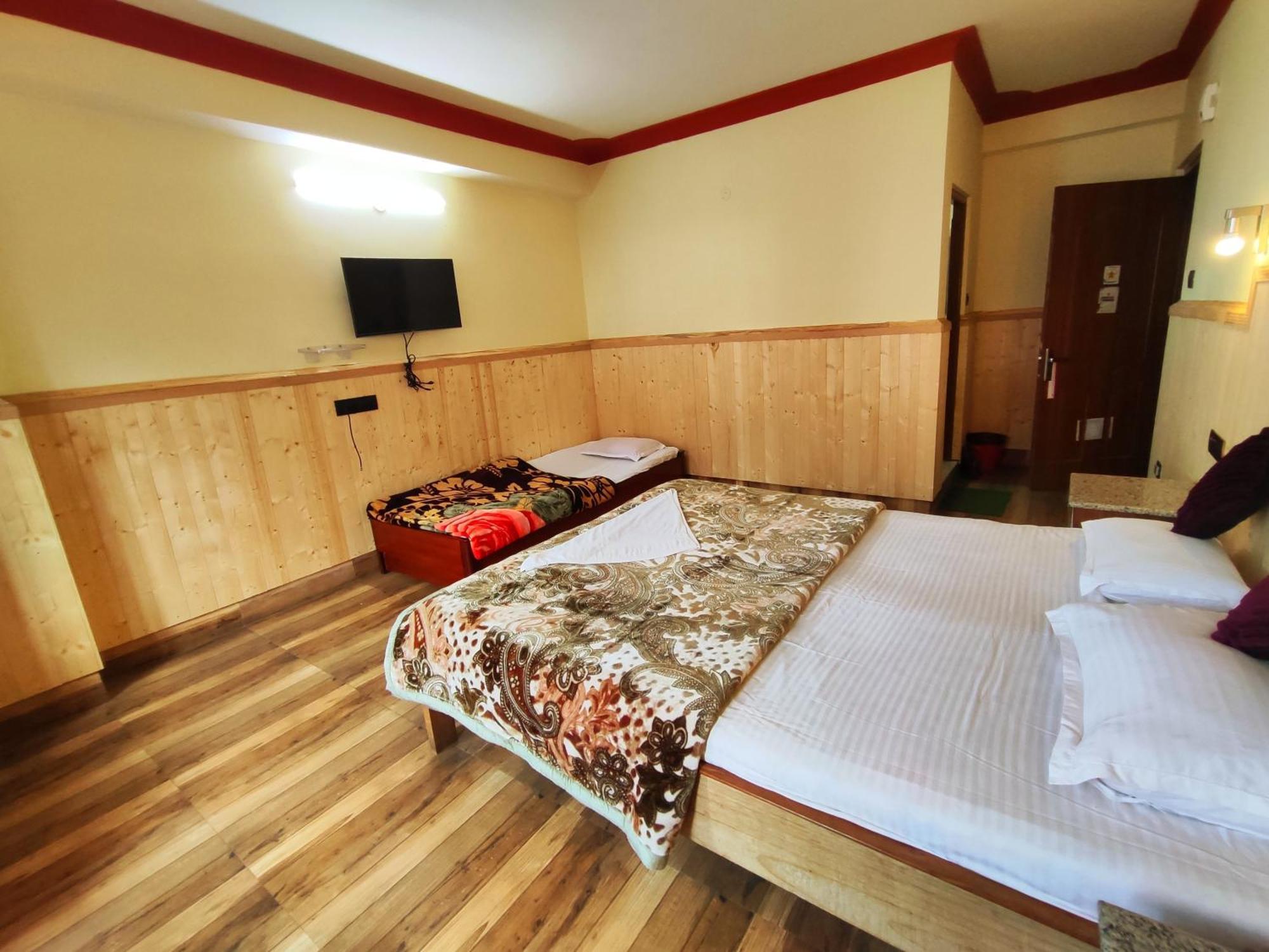 Hotel Red Cherry เปลลิง ภายนอก รูปภาพ